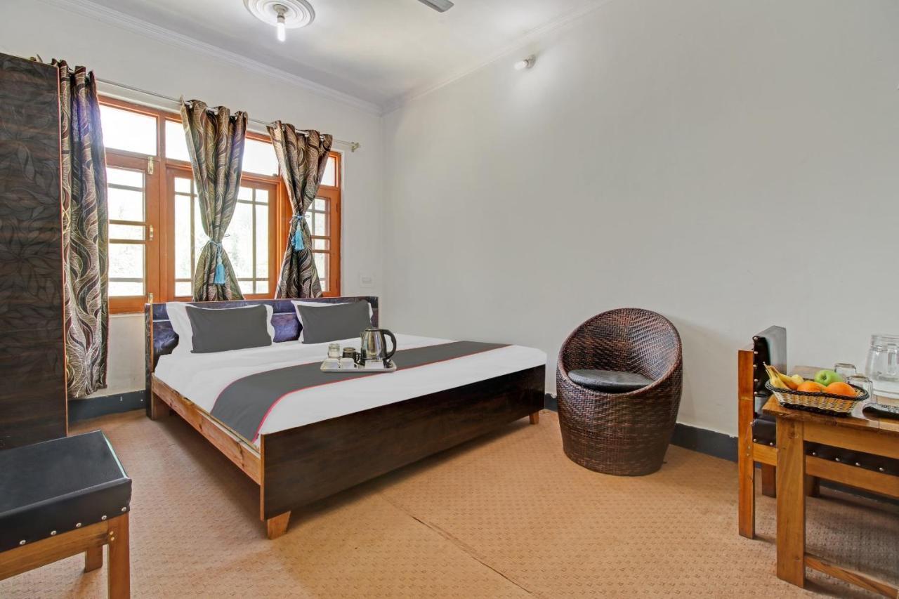 Super Oyo Capital O 91600 The Village Classic Hotel And Restaurant Сринагар Экстерьер фото